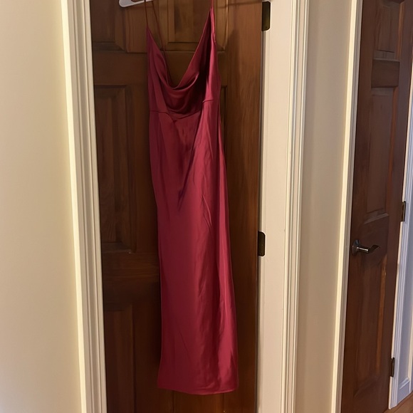 Princess Polly Walk the Line Midi Dress in Magenta. - Picture 3 of 5